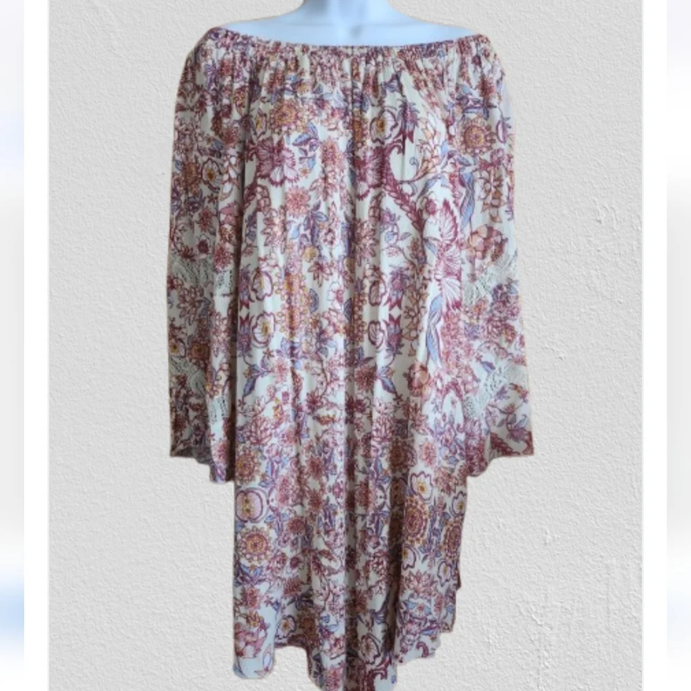 Love Fire Off Shoulder Bell Sleeves Floral Dress Size M